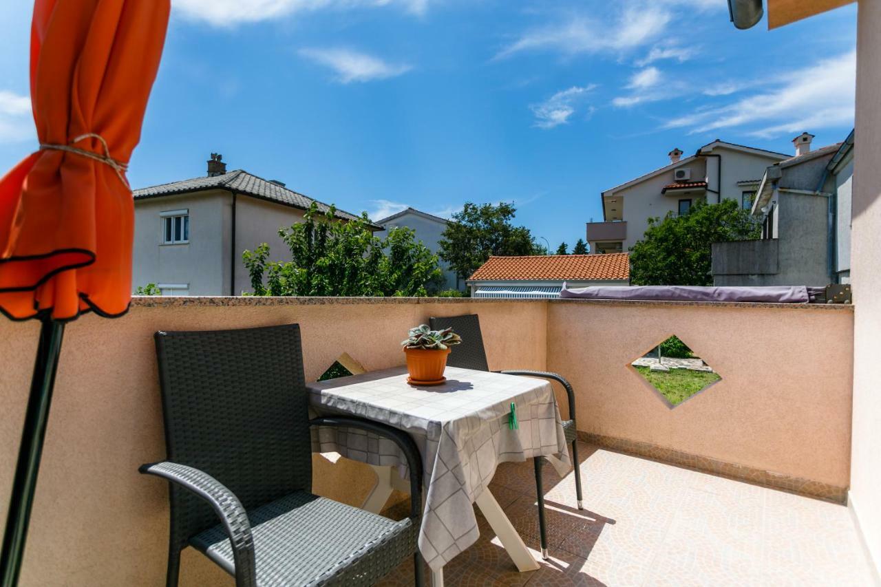 Holiday House Snjezana Krk Town Luaran gambar